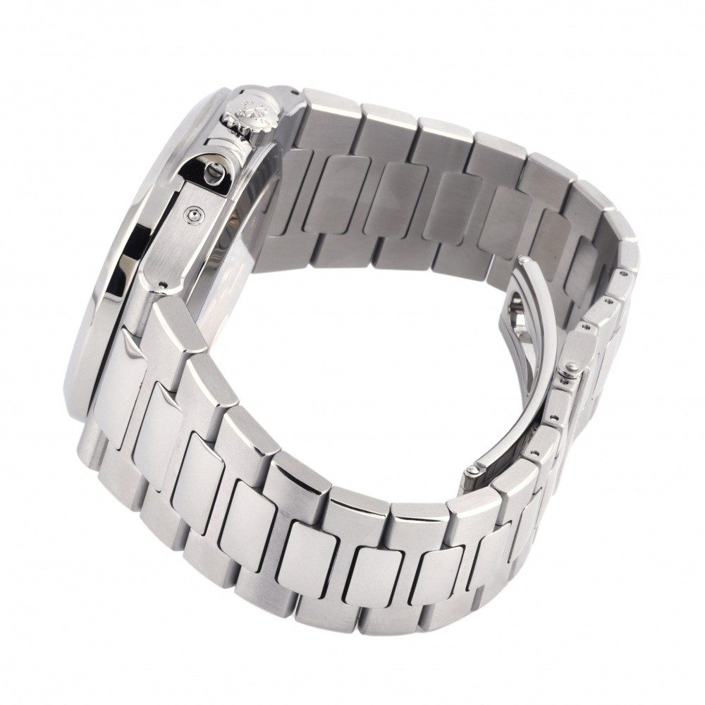 Nautilus Annual calendar 5726/1A-014 Steel 40.5mm 2021