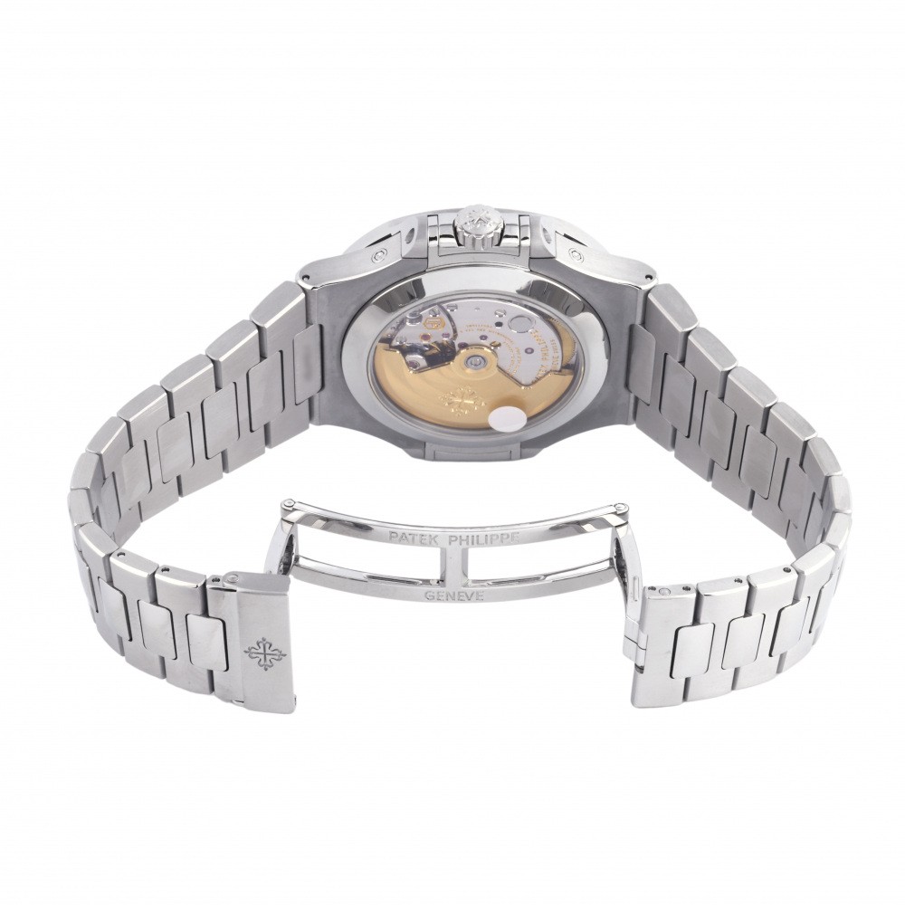 Nautilus Annual calendar 5726/1A-014 Steel 40.5mm 2021