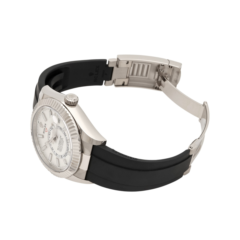 w262677-4 Sky Dweller White Gold White Dial 42mm 2025